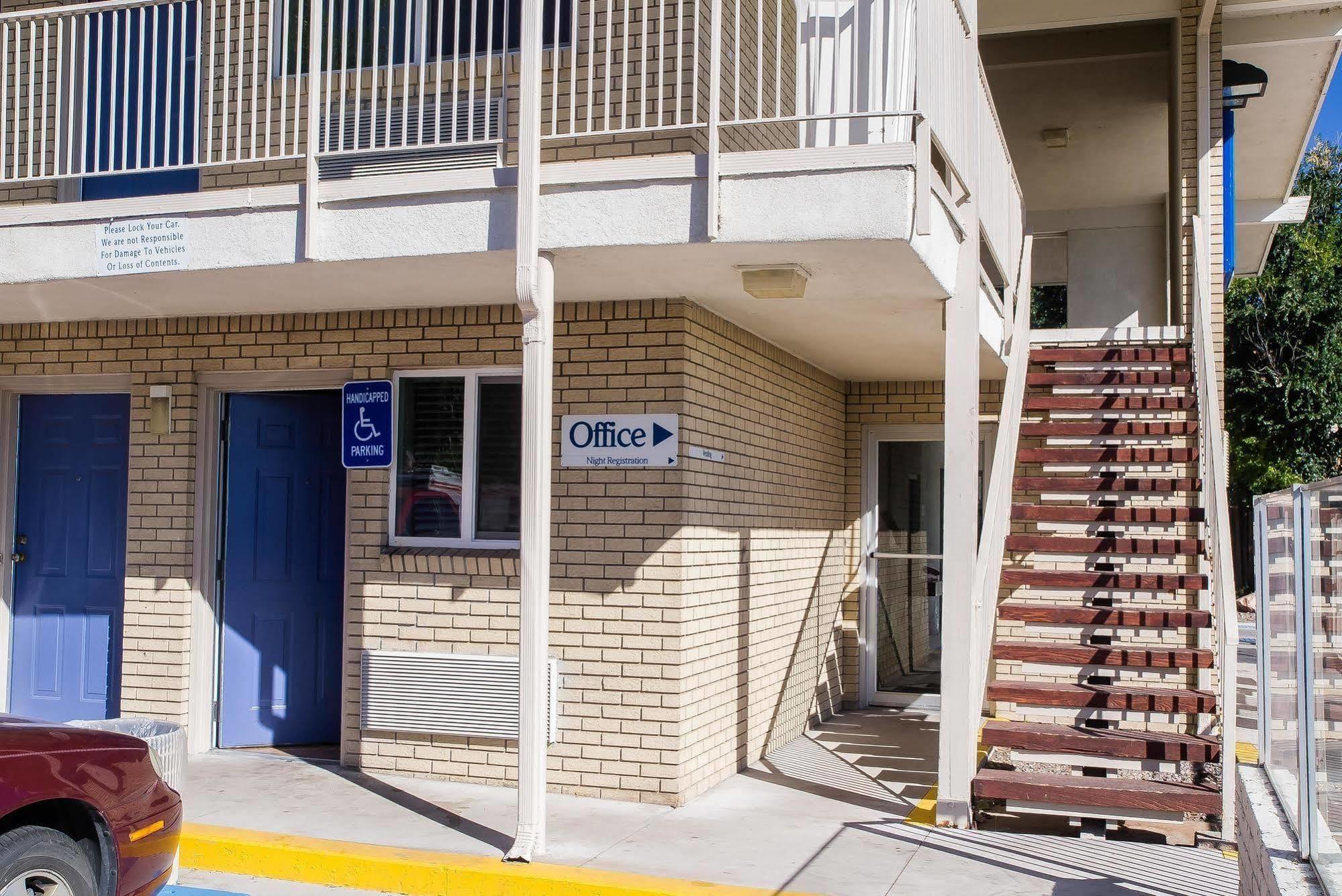 Park Inn By Radisson, Colorado Springs Exterior photo